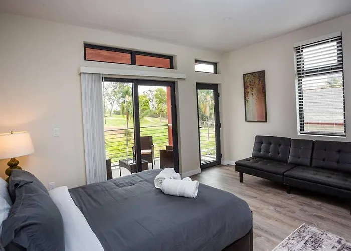 Studio With Beautiful View Next To Downtown